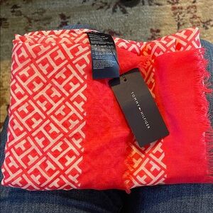 Tommy Hilfiger Red and White Patterned Scarf NWT